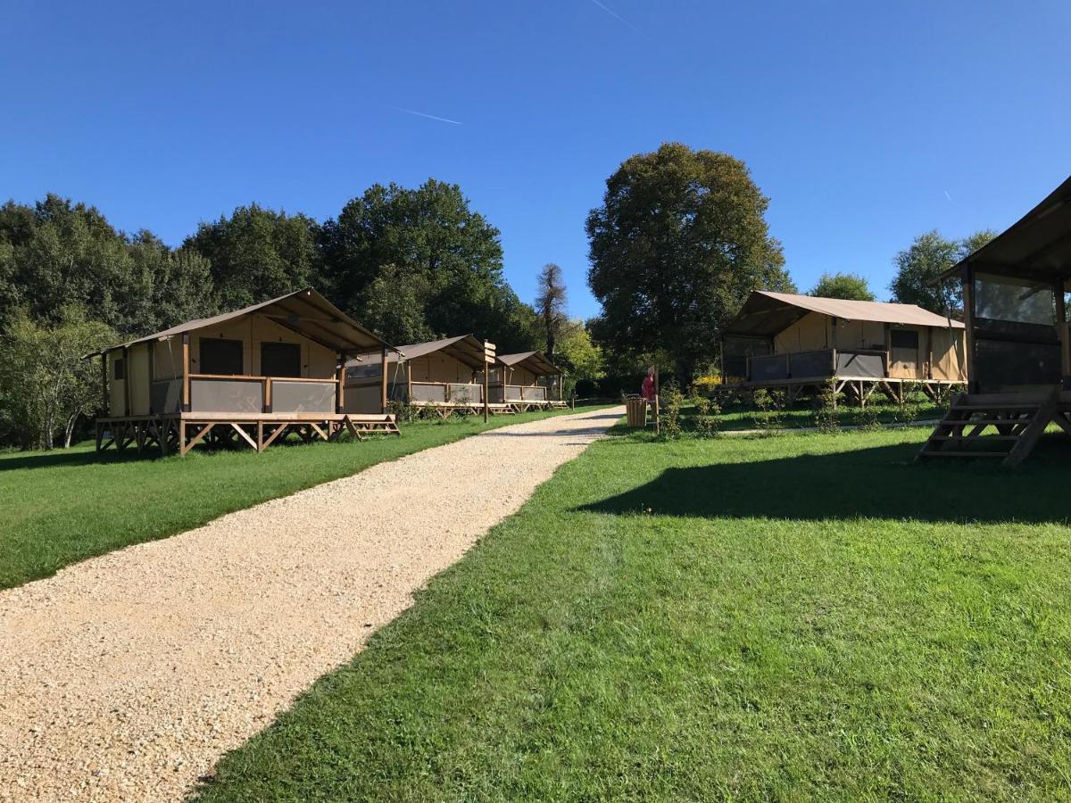 Отель Le Domaine Du Bois Coquet La Douze Экстерьер фото